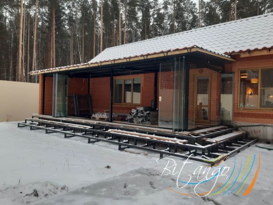 Безрамное остекление террасы