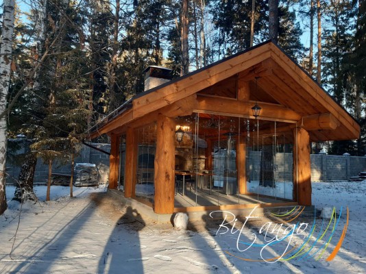Безрамное остекление беседки